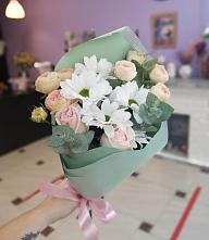 Букет цветов из:  Хризантемы и Розы в Архонскую