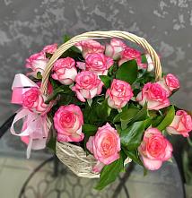 Цветочная композиция из Розы в корзине в Архонскую