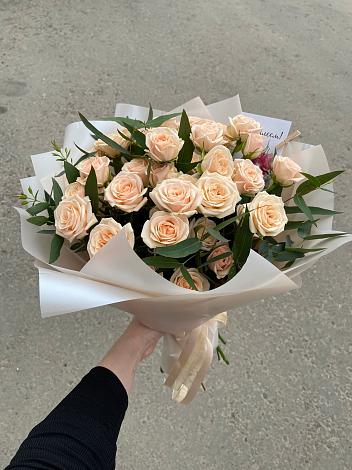 Букет Кремовые розы Латте в Архонскую